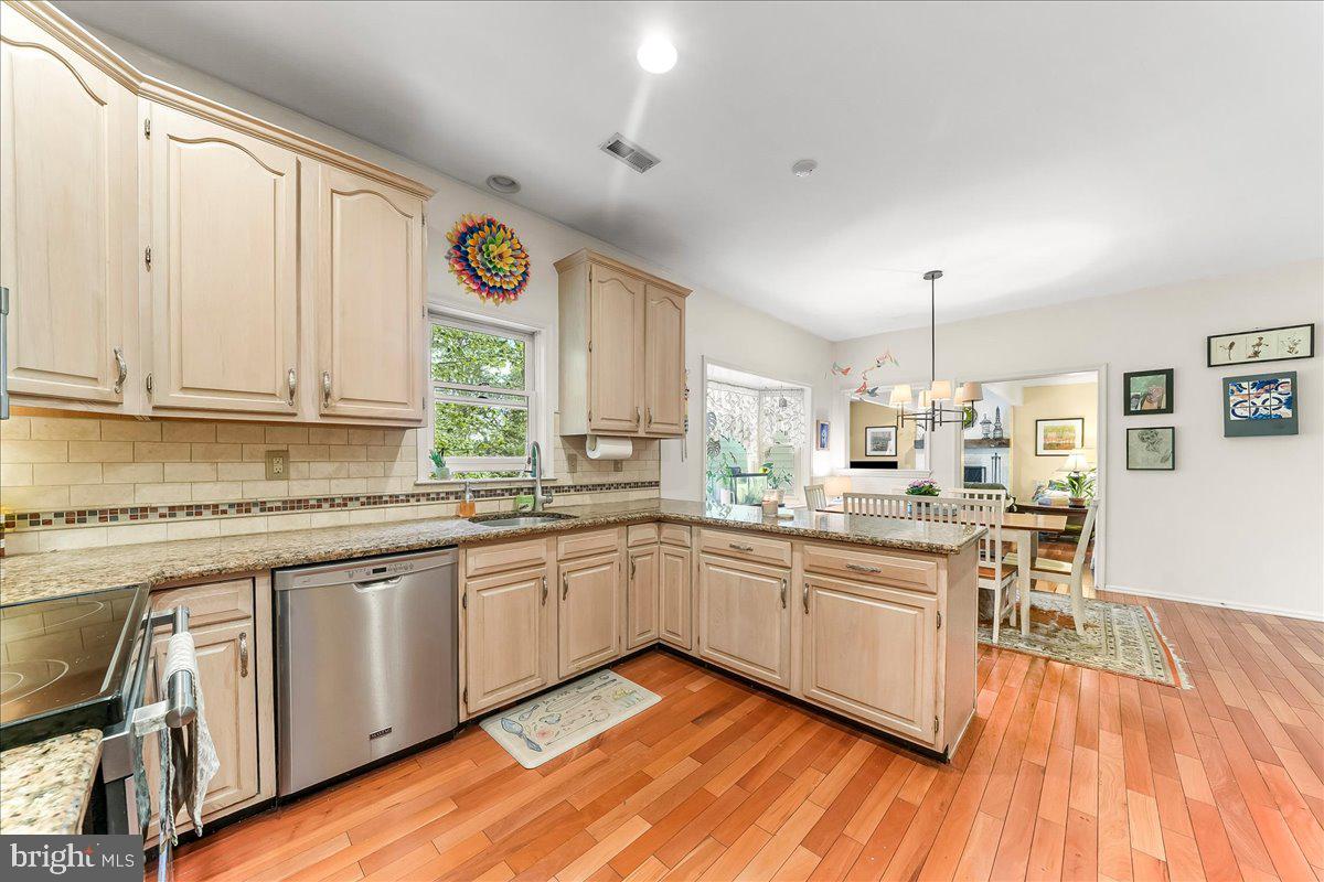 WEST GLEN - Residential