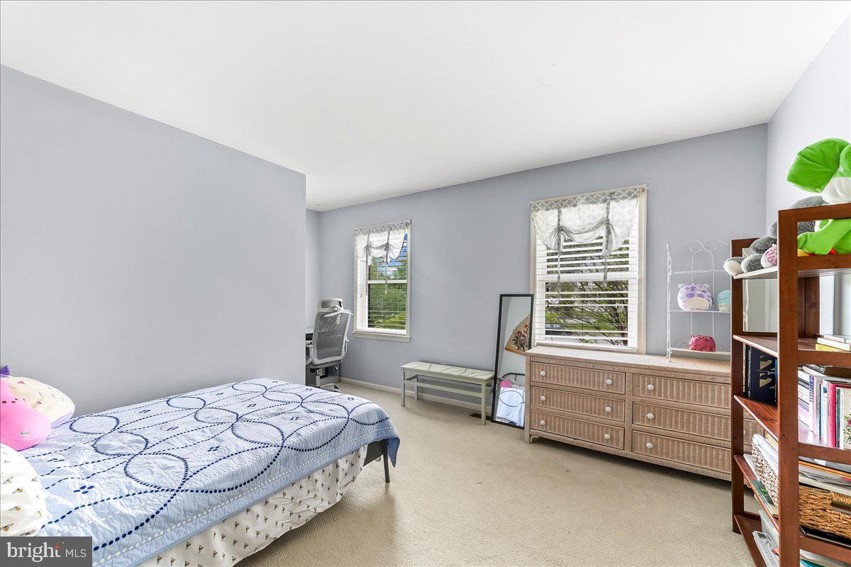 WEST GLEN - Residential