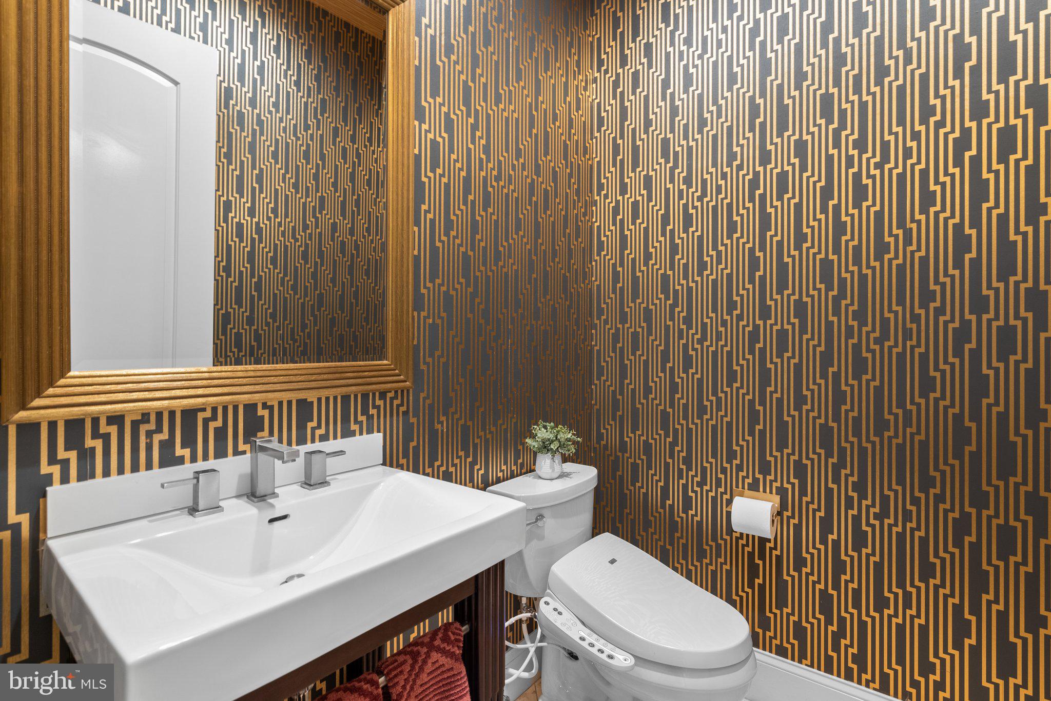 GLEN MILL KNOLLS - Residential