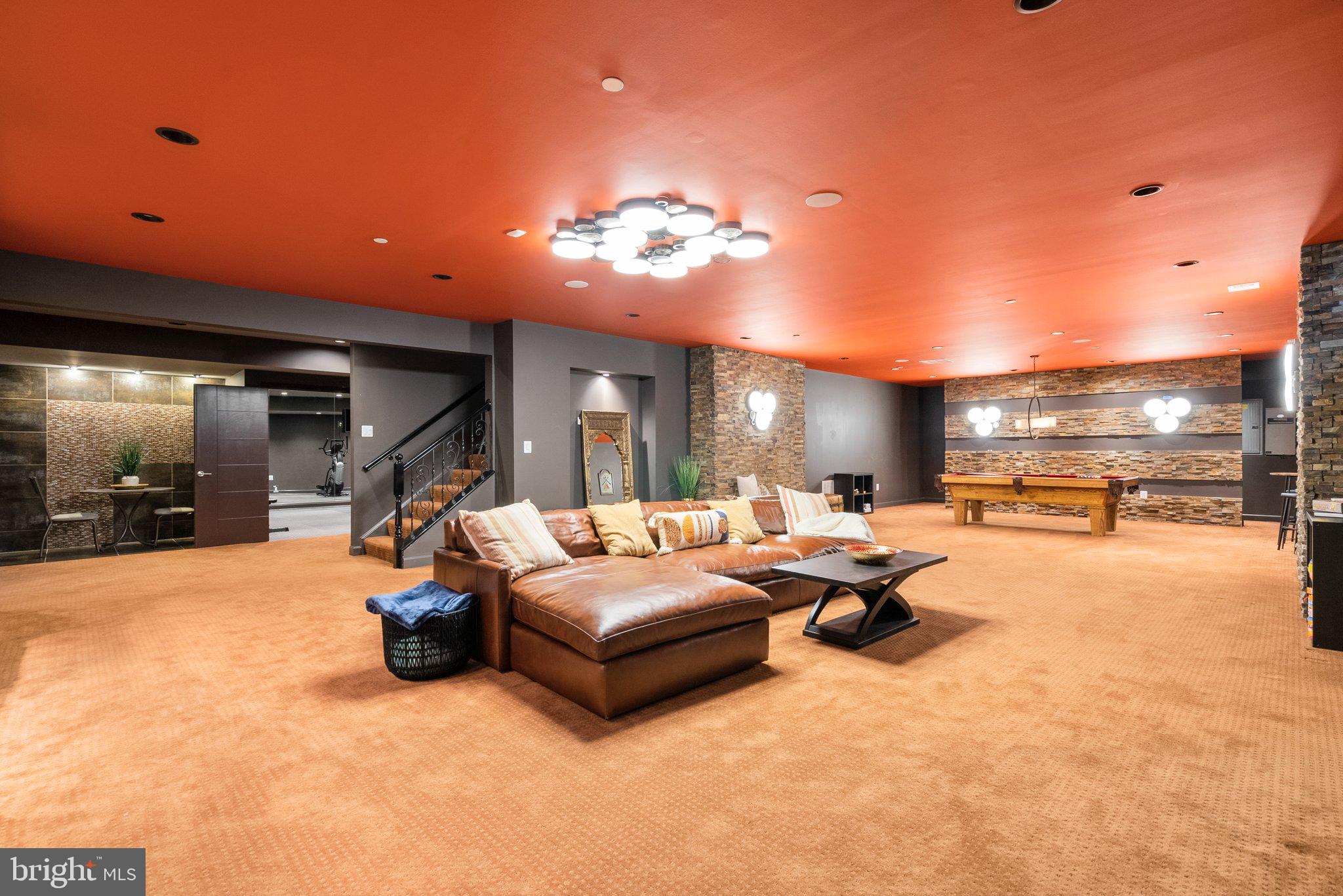 GLEN MILL KNOLLS - Residential