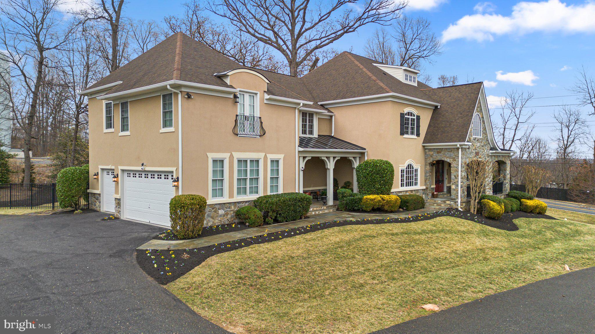 GLEN MILL KNOLLS - Residential