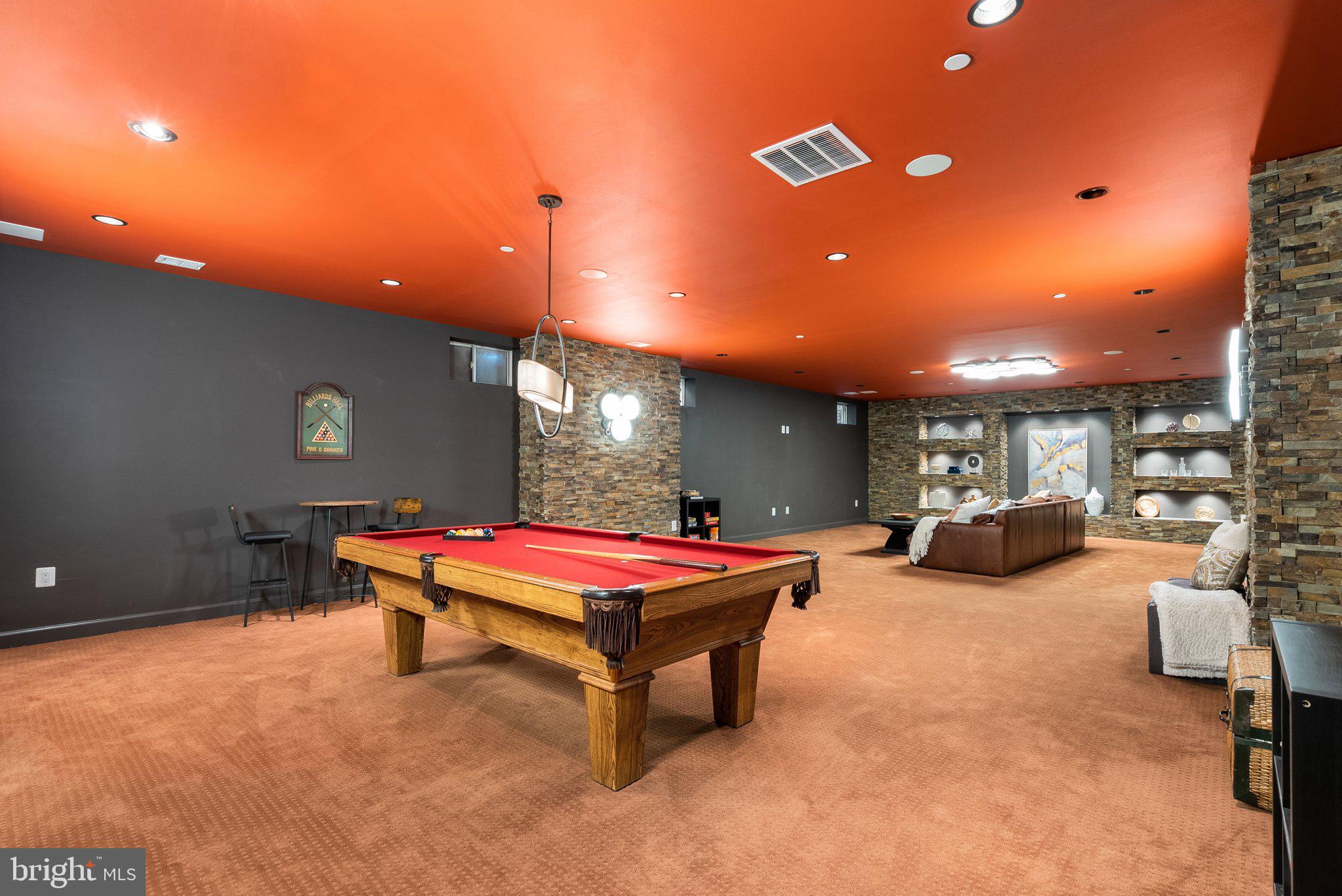 GLEN MILL KNOLLS - Residential