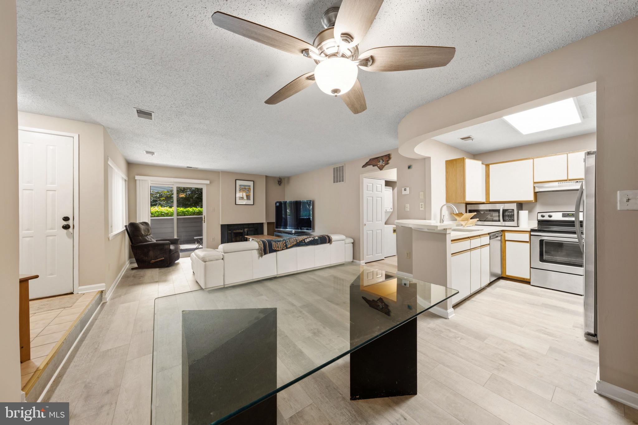 1904 VILLARIDGE DRIVE A