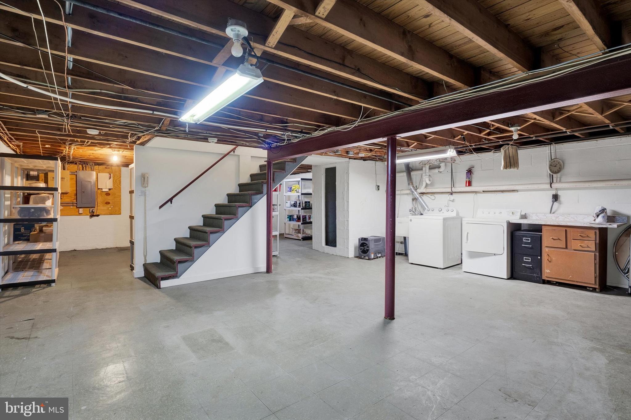 WHITFORD HILLS - Residential