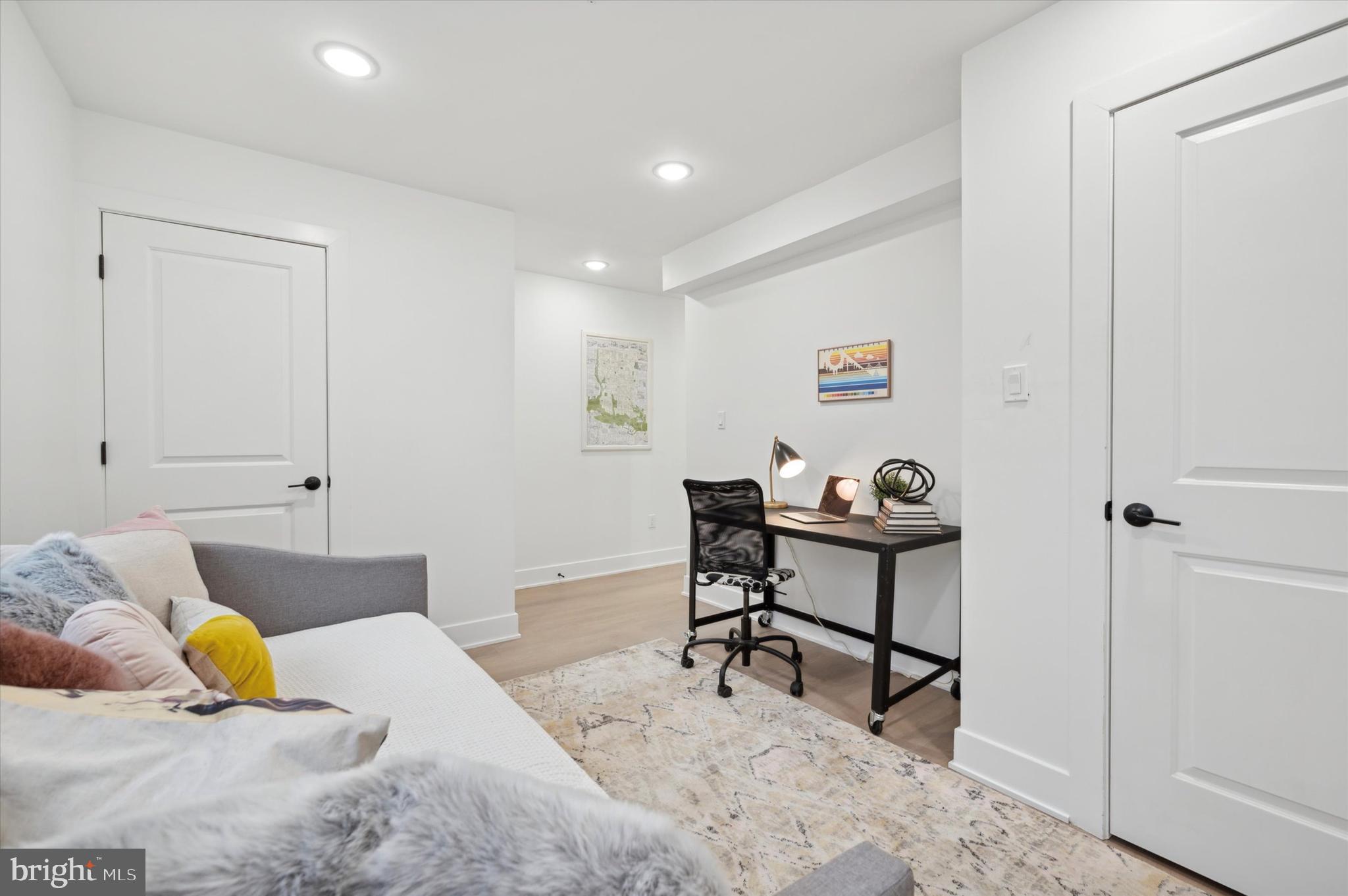 EAST MT AIRY - Residential