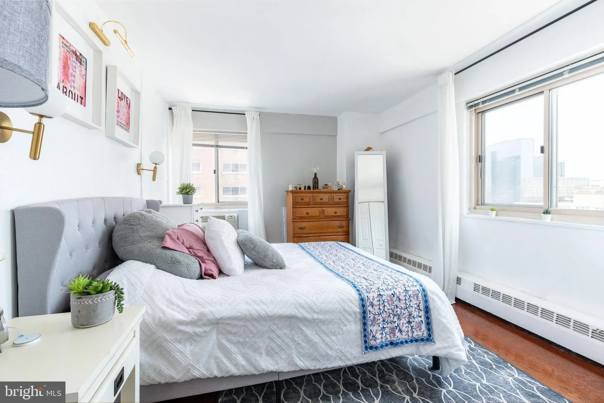 Philadelphia, Pennsylvania 19103, United States, 1 Bedroom Bedrooms, ,1 BathroomBathrooms,Residential,Active,148161