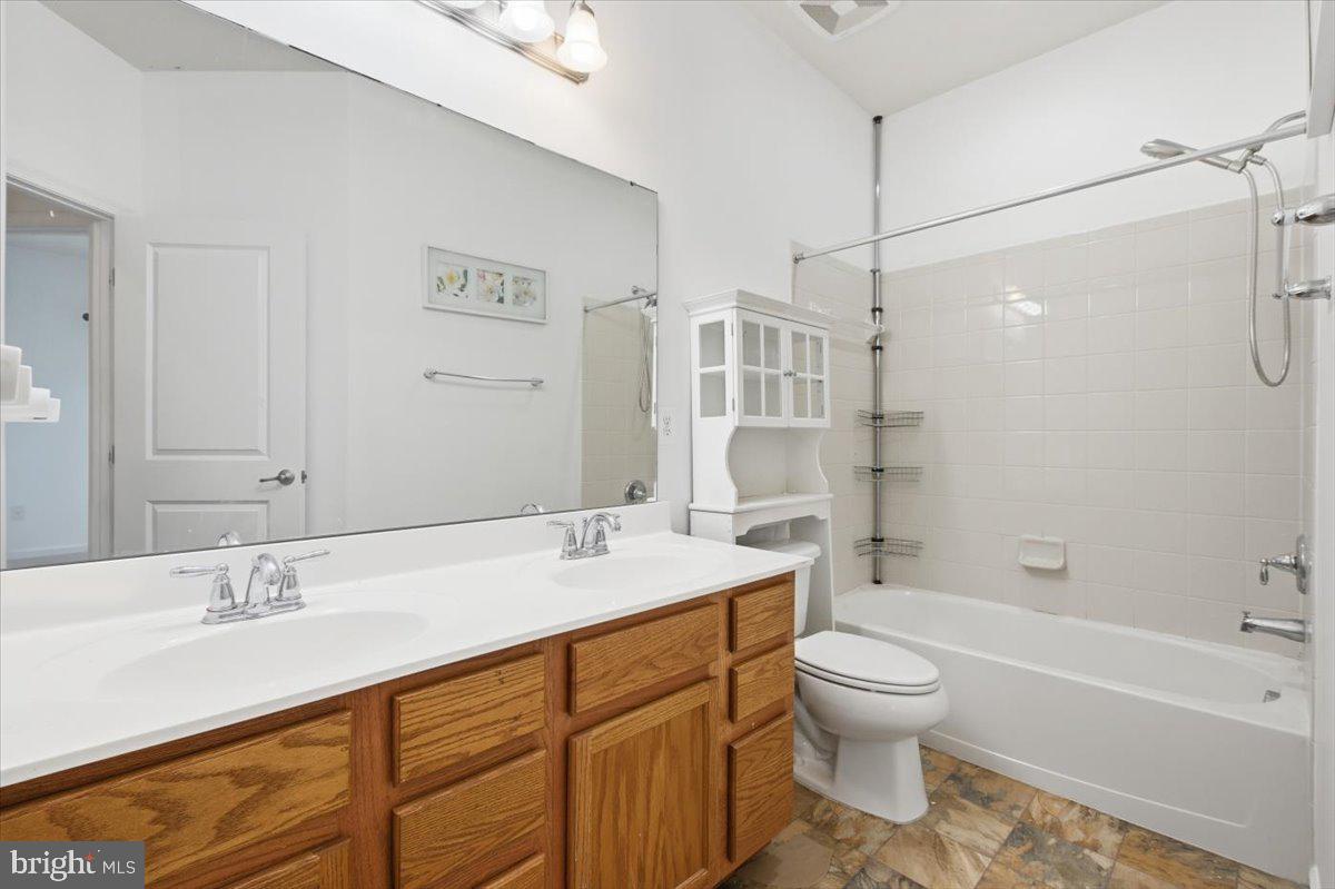 SOMERSET CONDO - Residential Lease