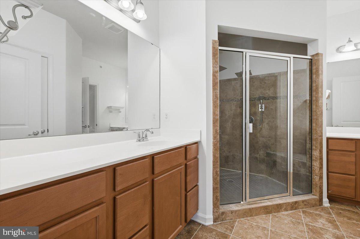 SOMERSET CONDO - Residential Lease