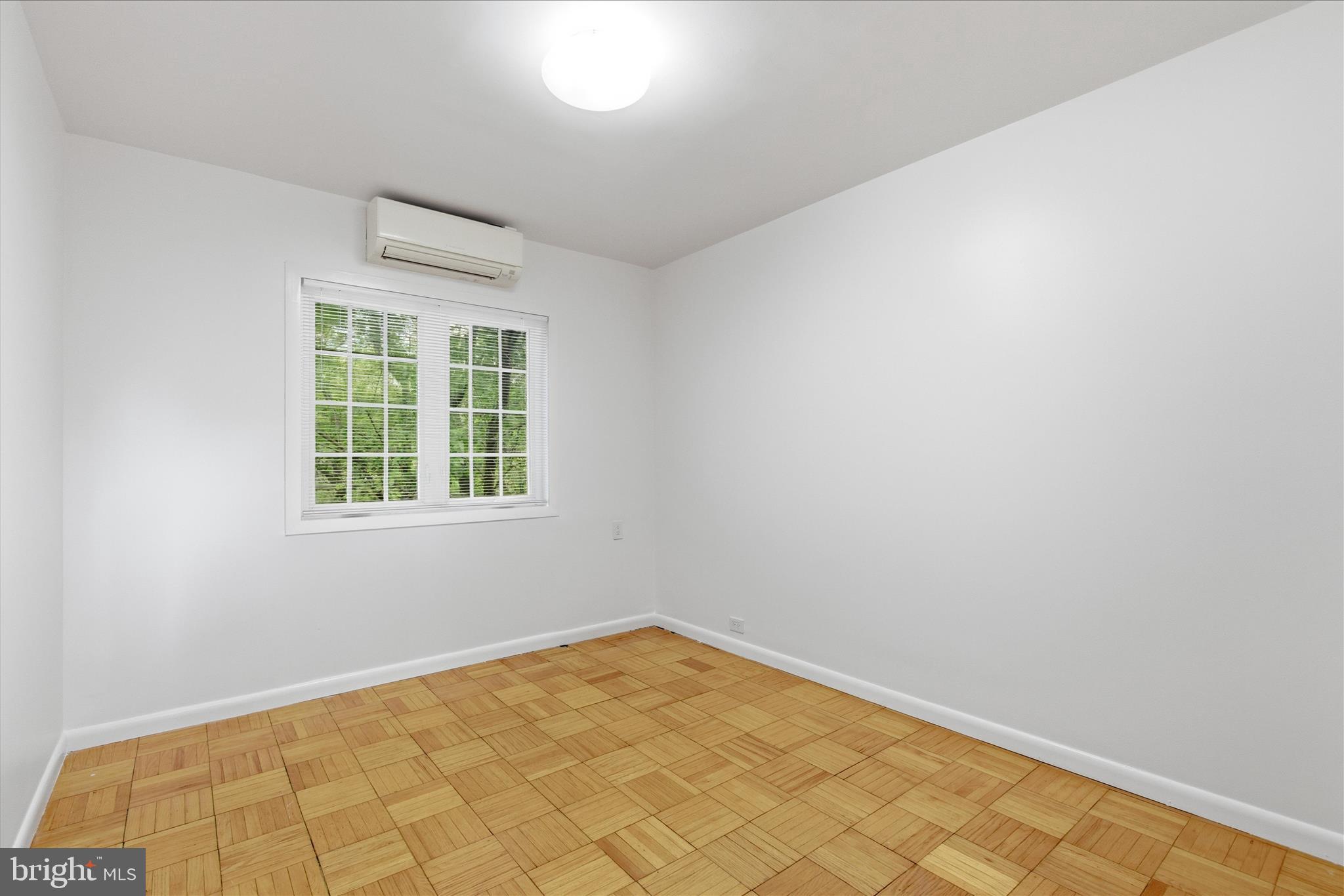 PARKFAIRFAX - Residential