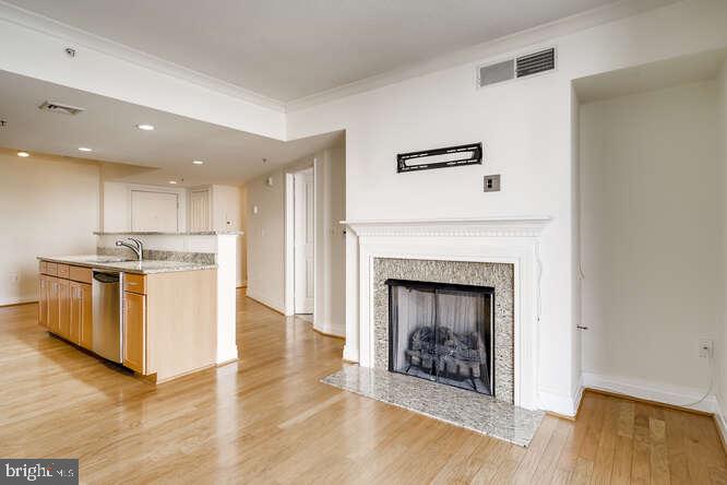 INNER HARBOR - Residential Lease