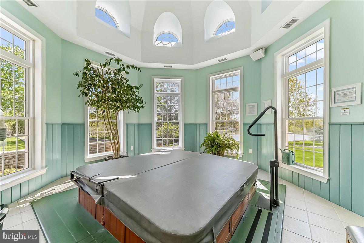 TRADITIONS AT LONG - Residential