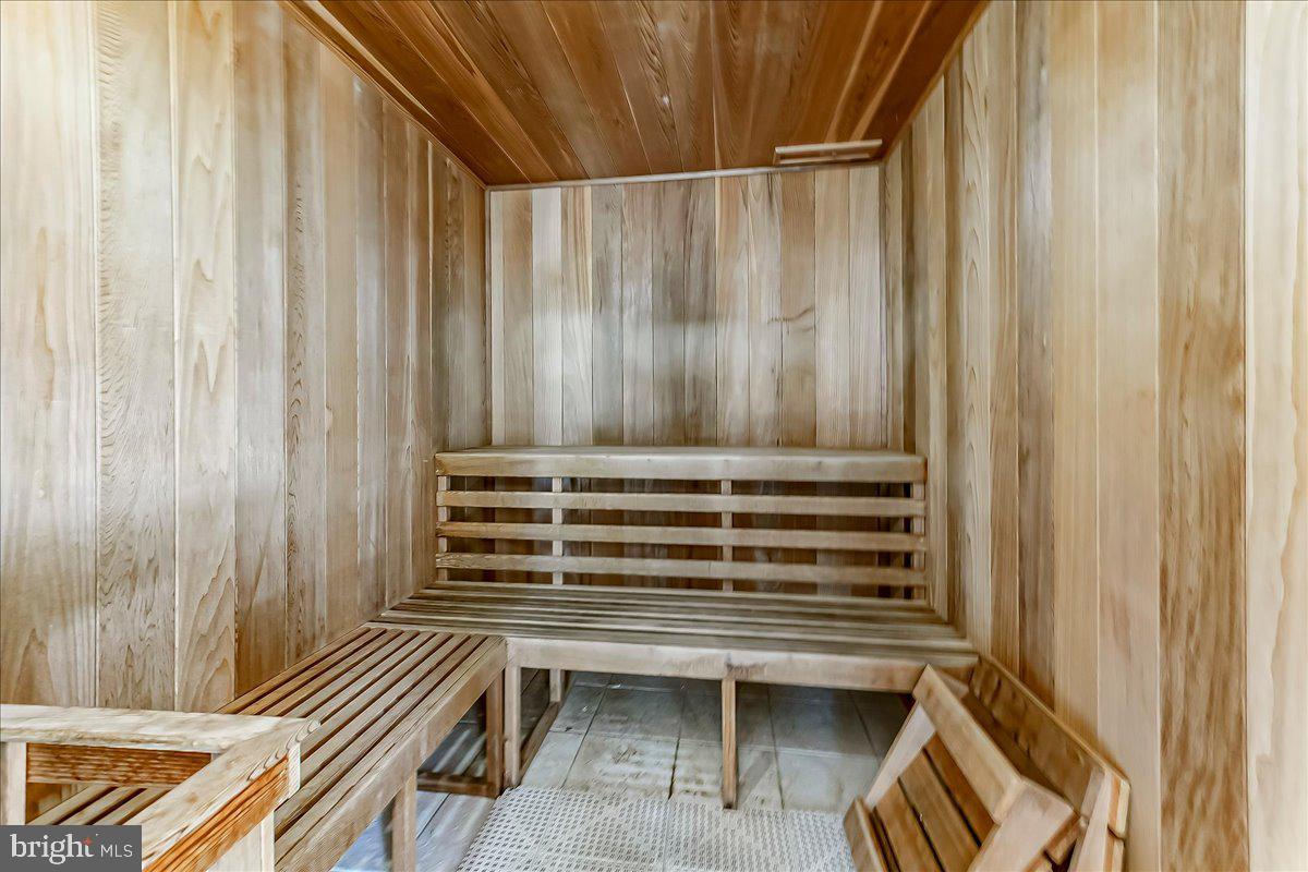 TRADITIONS AT LONG - Residential