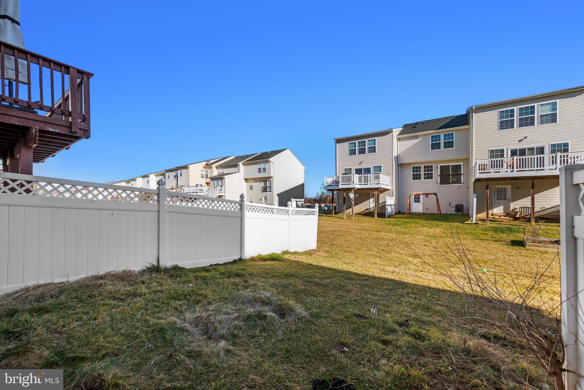 LAKELAND PLACE - Residential