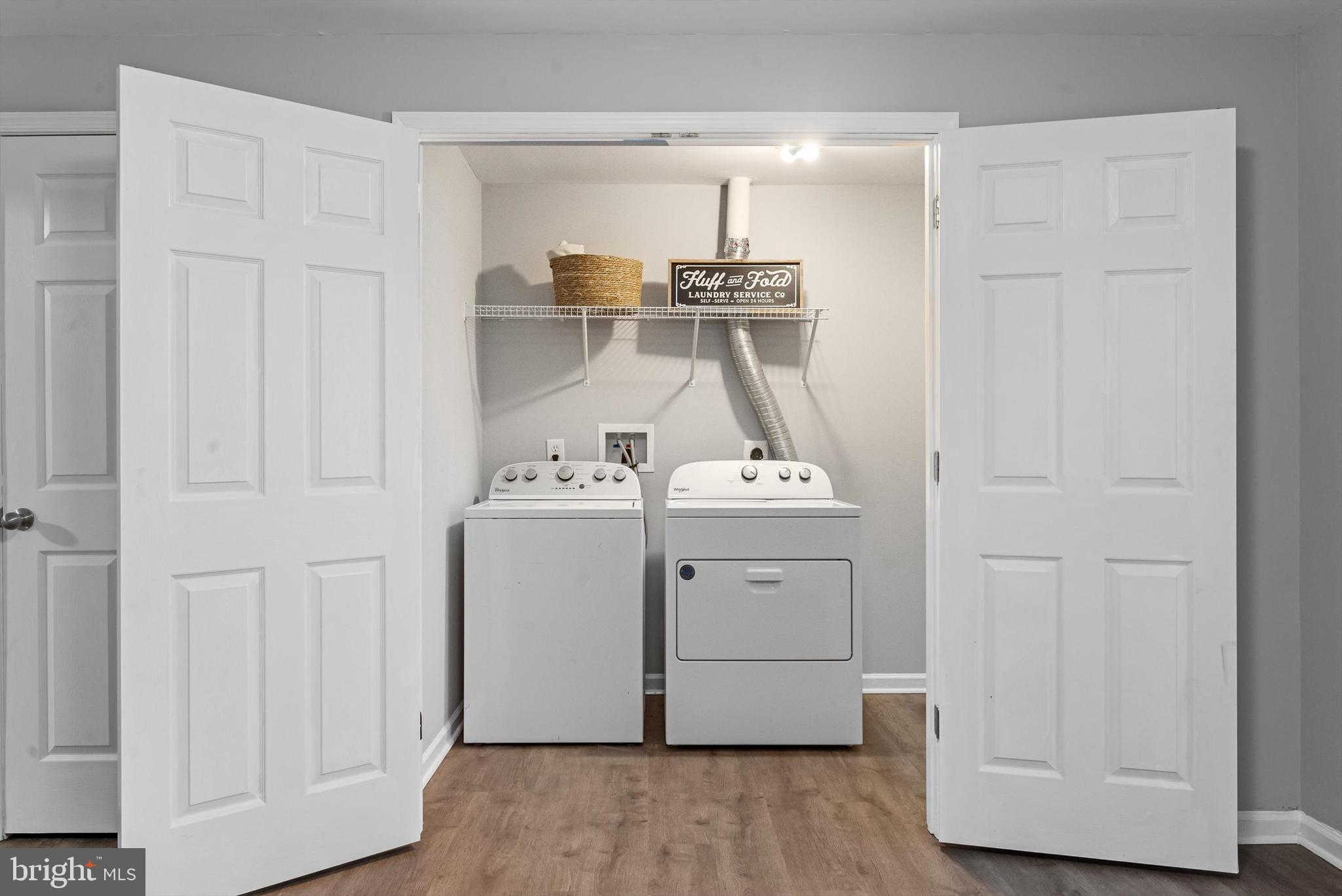 LAKELAND PLACE - Residential