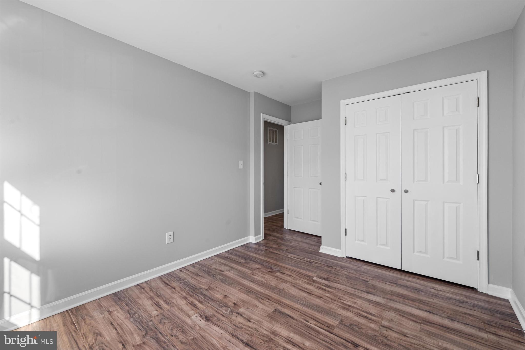 LAKELAND PLACE - Residential