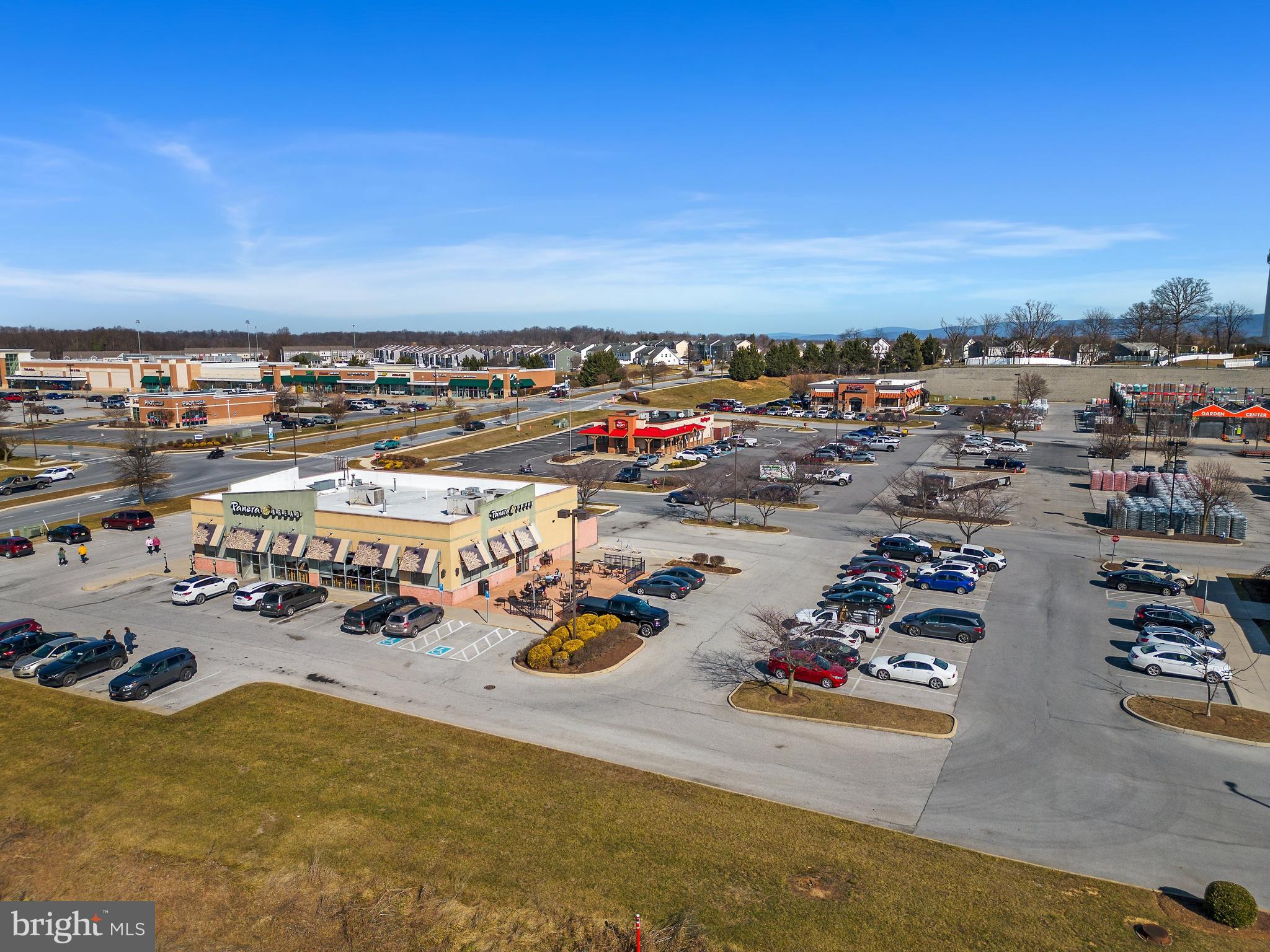 LAKELAND PLACE - Residential