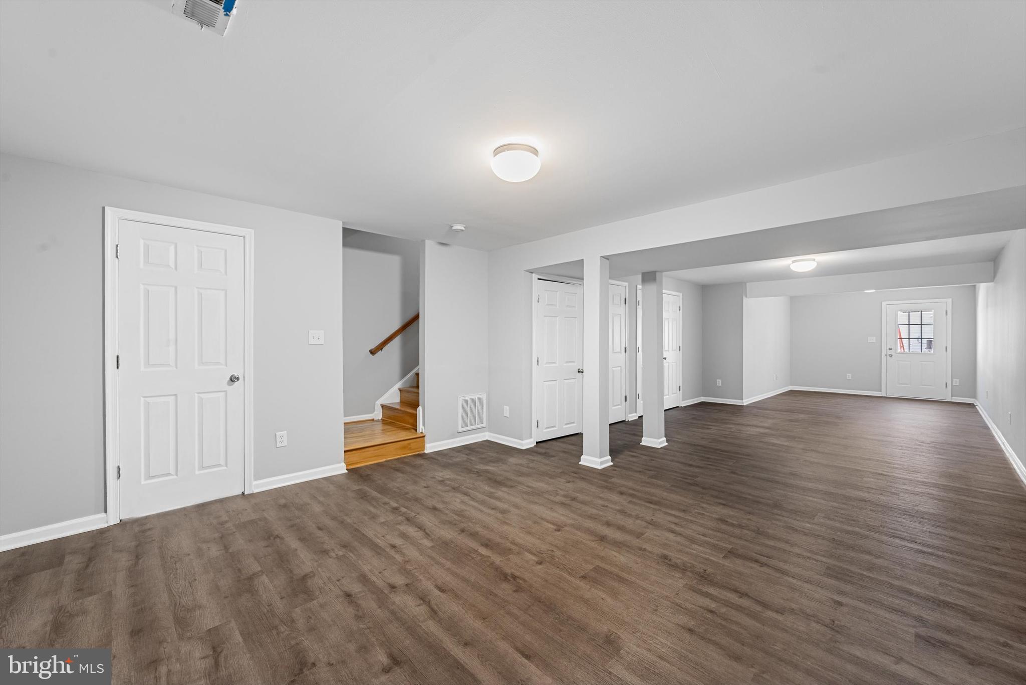 LAKELAND PLACE - Residential