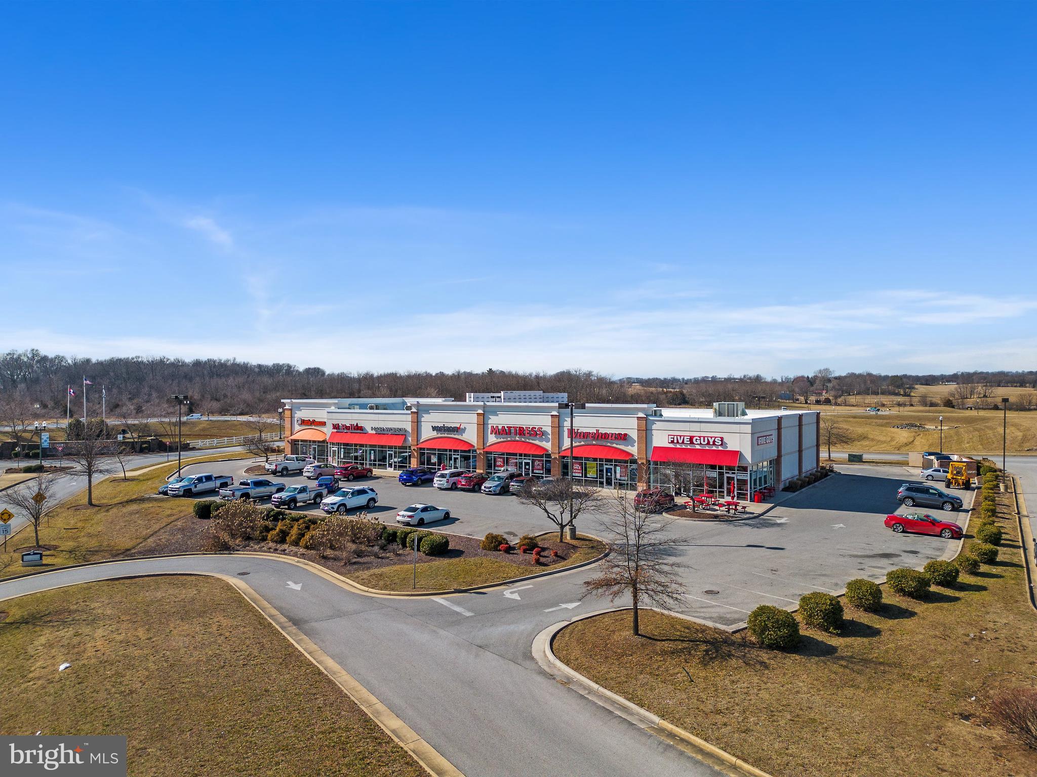 LAKELAND PLACE - Residential