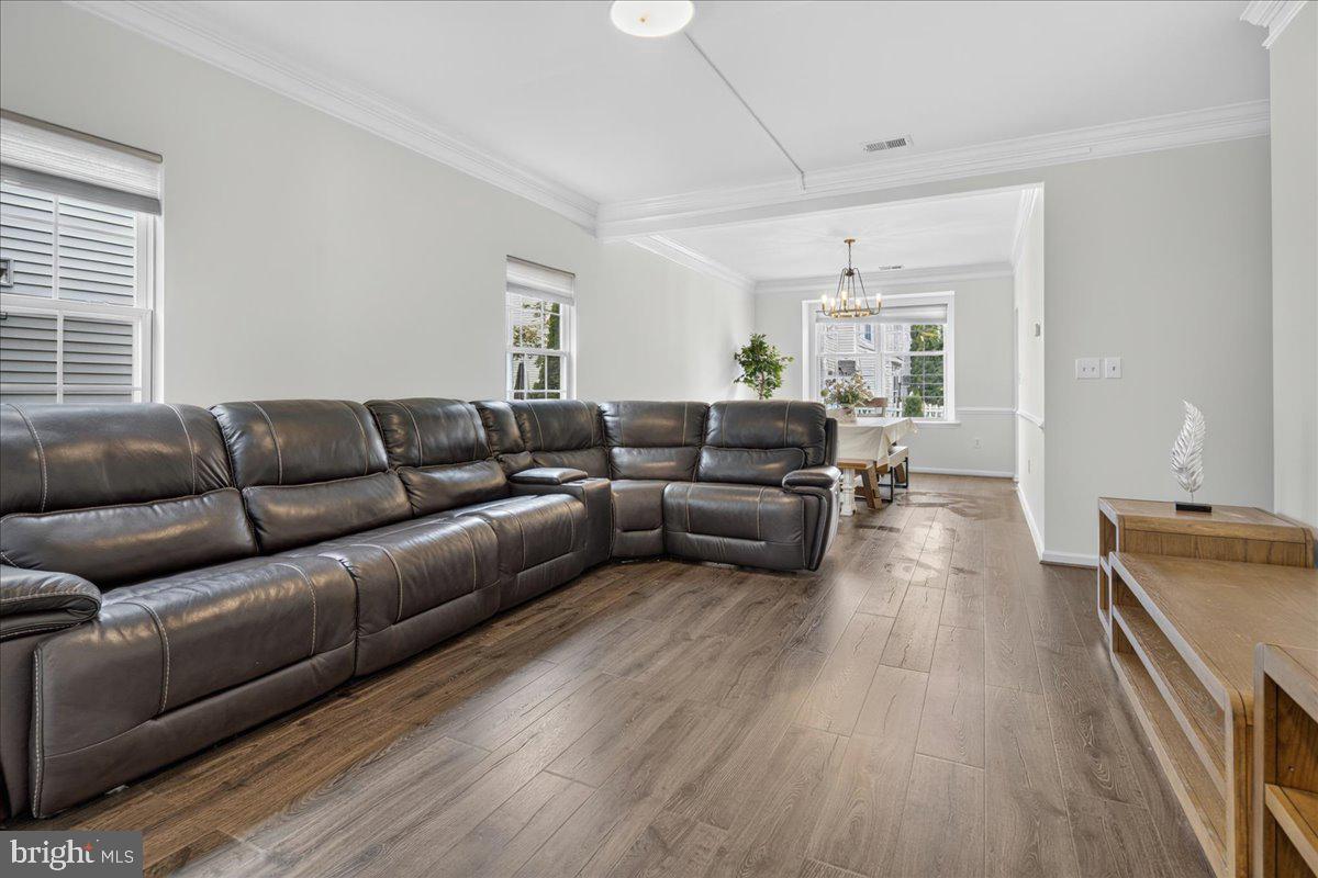 3 QUARRY COURT