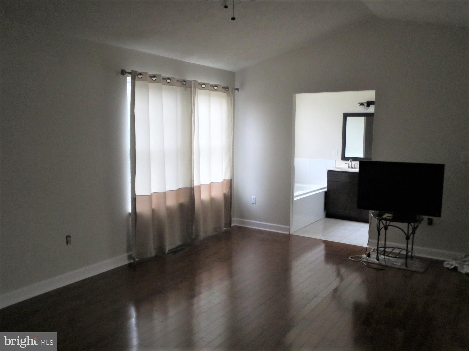 BAY RIDGE ESTATES - Residential Lease