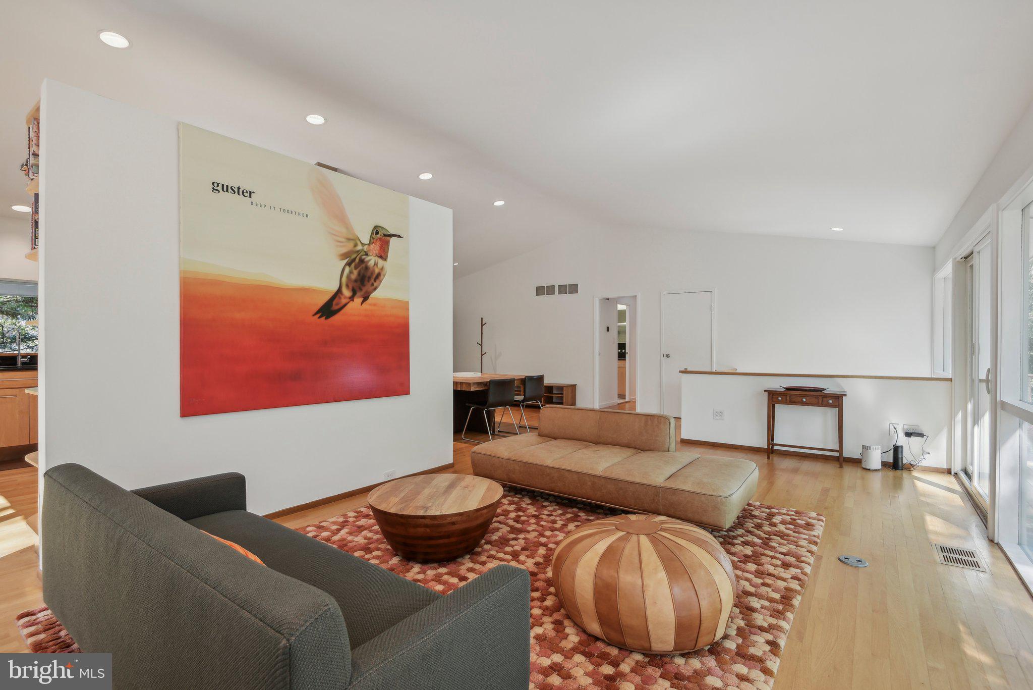 CARDEROCK SPRINGS - Residential