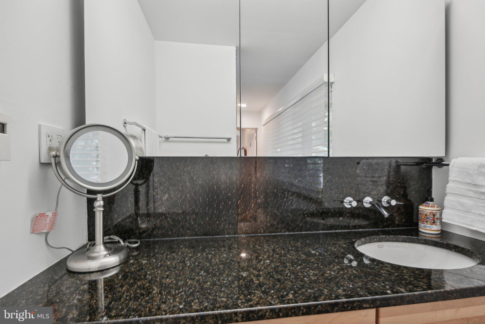 CARDEROCK SPRINGS - Residential