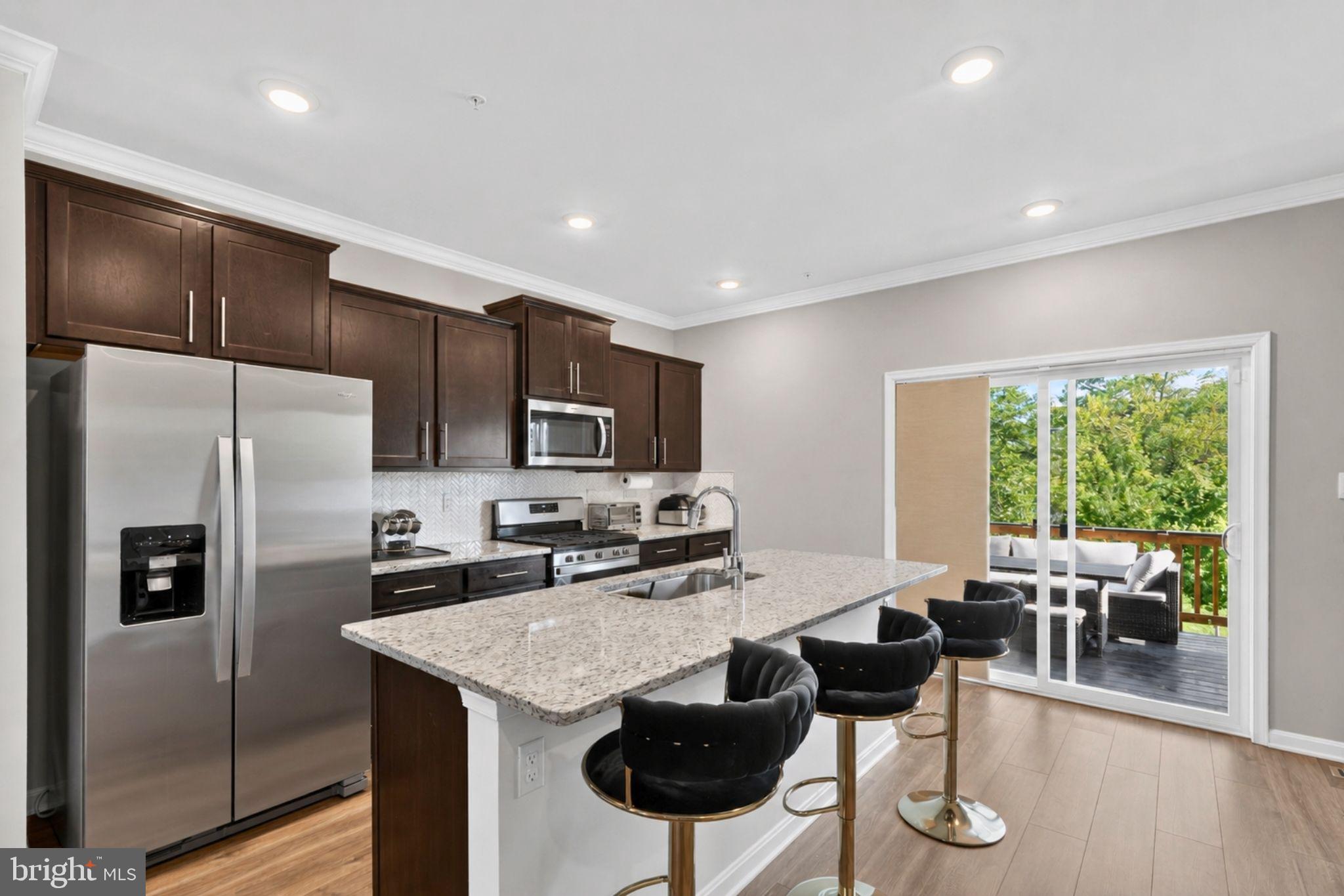 6624 BULLRUSH COURT