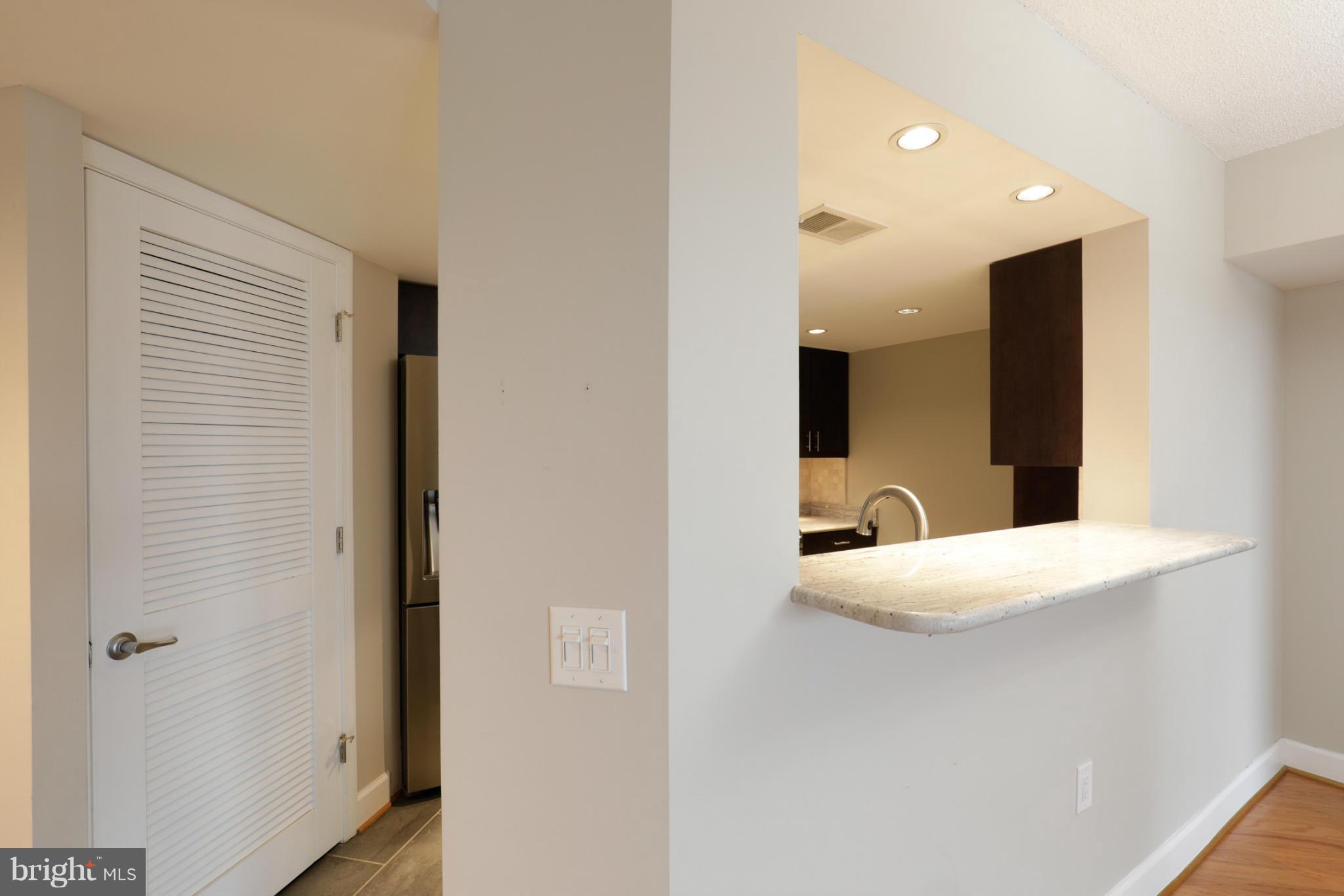 CARLTON HOUSE - Residential