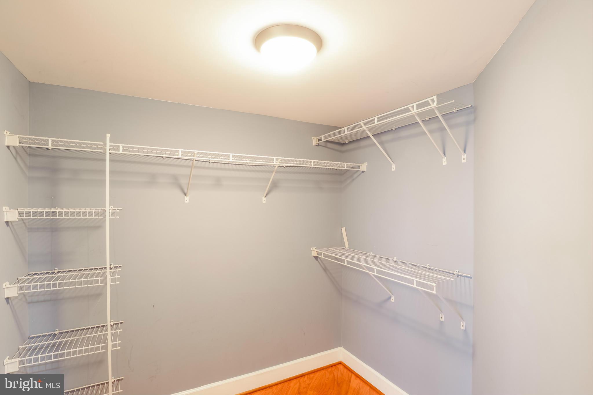 CARLTON HOUSE - Residential