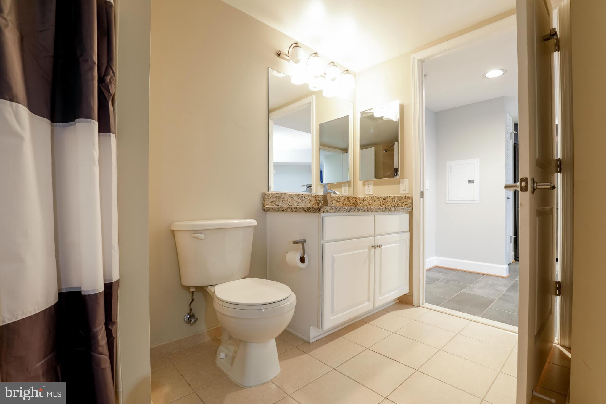 CARLTON HOUSE - Residential