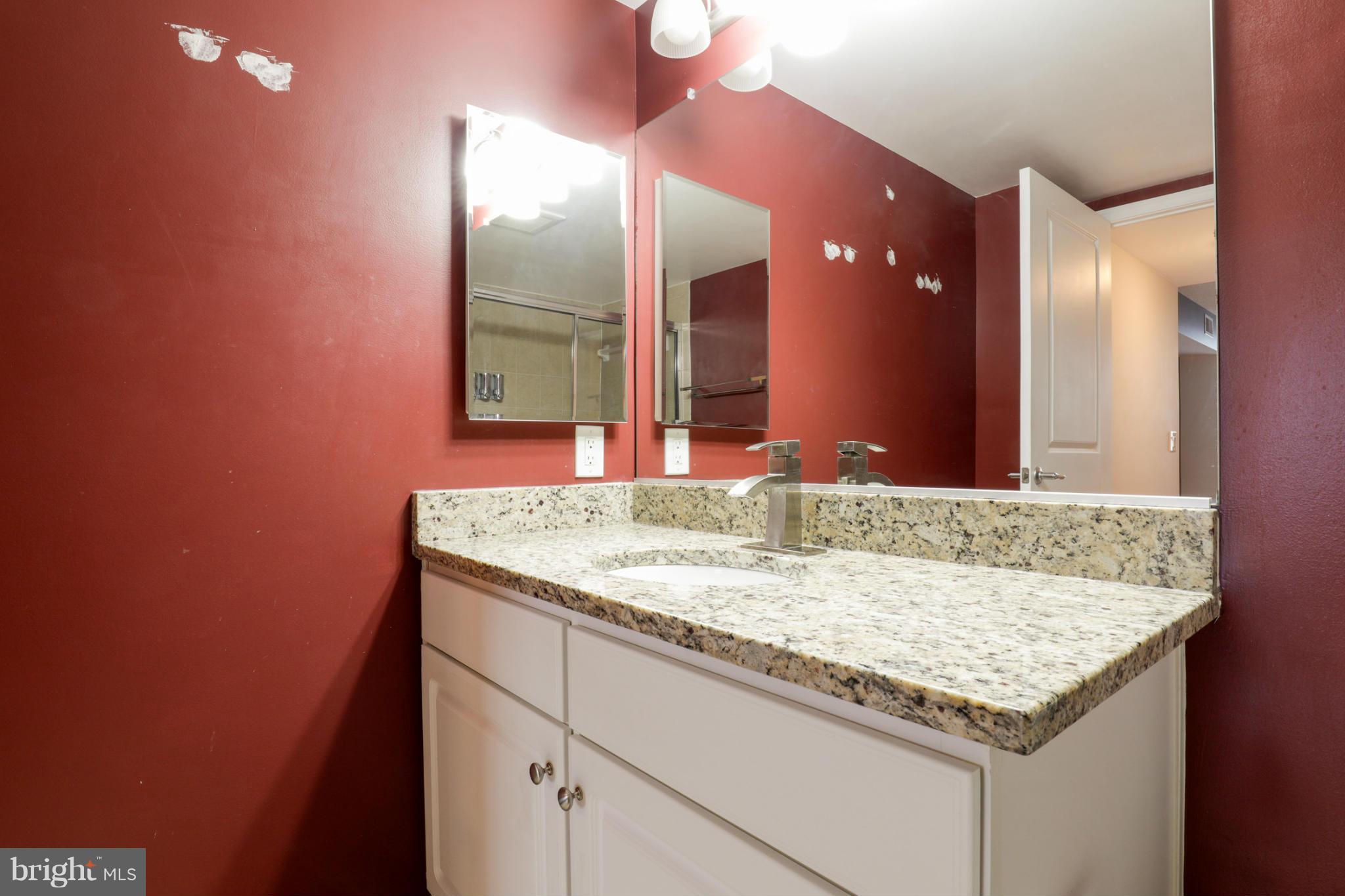 CARLTON HOUSE - Residential