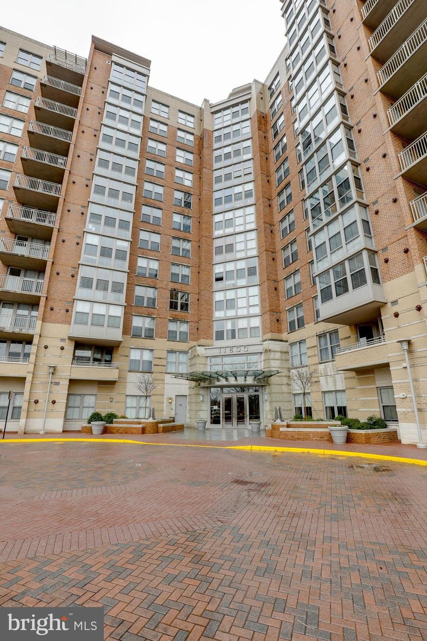 RENOVATED 2 BED/ 2 BATH CONDO ON 11TH FLOOR, HUGE CORNER BALCONY AND GREAT VIEWS...TONS OF LIGHT, NEW KITCHEN CABINETS, GRANITE AND STAINLESS STEEL APPLIANCES, FAUCET, SINK, TILE FLOORING, CUSTOM BACKSPLASH, ELEGANT AND READY FOR NEW OWNER, WALK TO ALL RESTON TOWN CENTER AMENITIES PLUS CARLTON HOUSE, GYM, POOL, BBQ AREA, BILLIARD RM, PARTY RM, 2 PARKING SPACES, ELEVATOR, SECURITY, CONCEIERGE DESK.