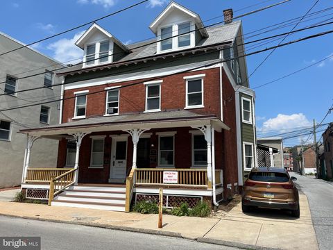 27 S DARLINGTON STREET WEST CHESTER PA 19382