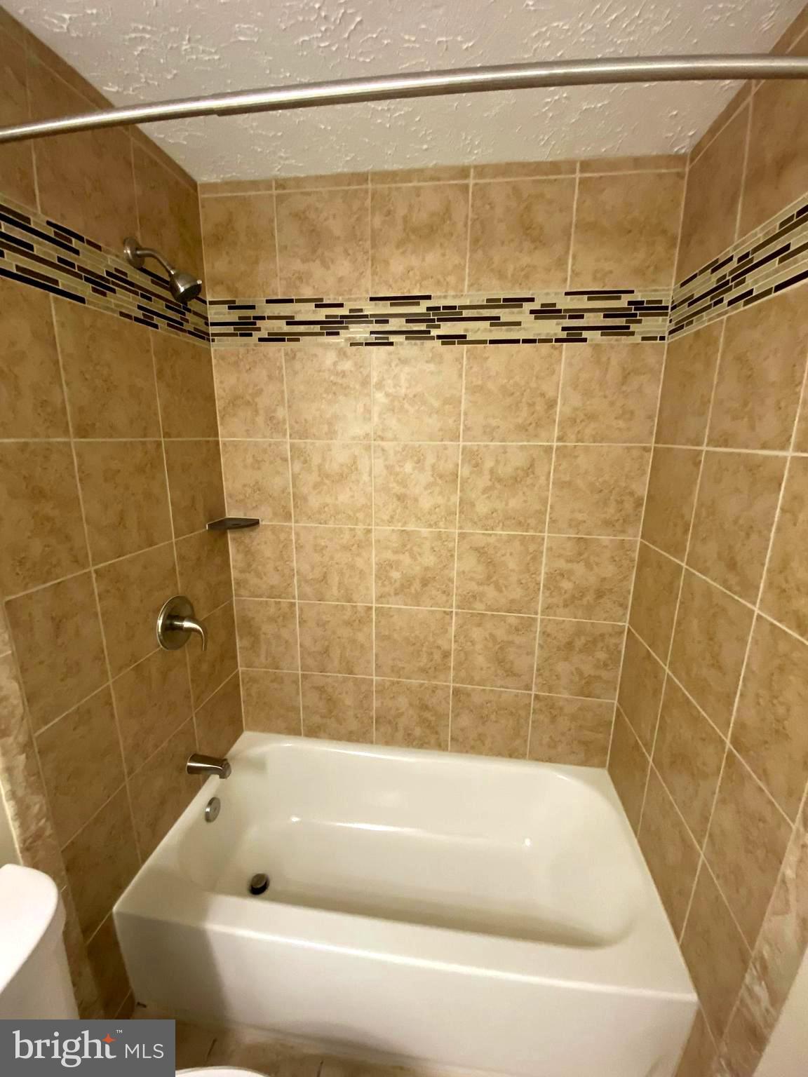 KETTERING BY THE PARK II - Residential Lease