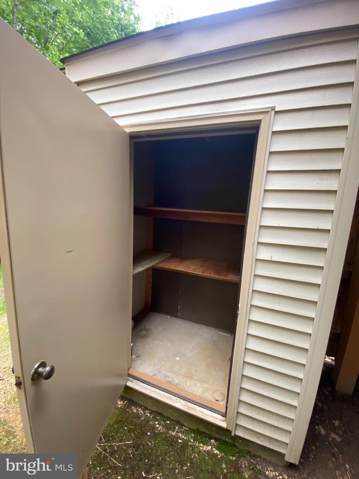 KETTERING BY THE PARK II - Residential Lease