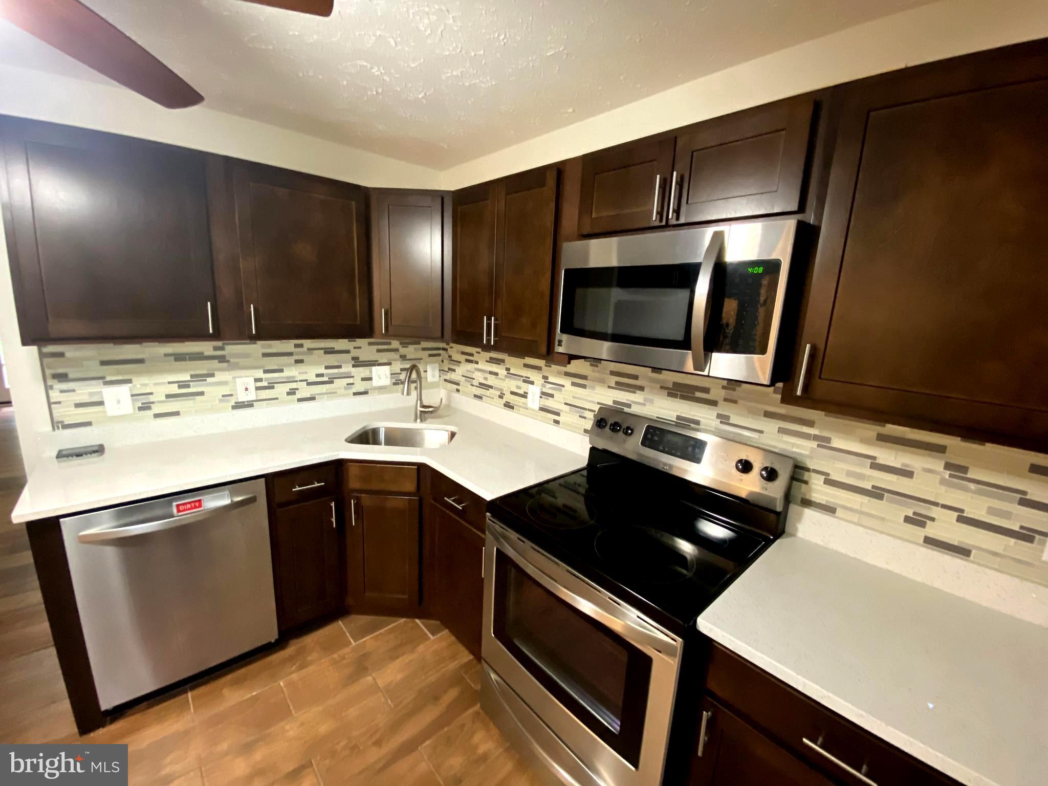 KETTERING BY THE PARK II - Residential Lease