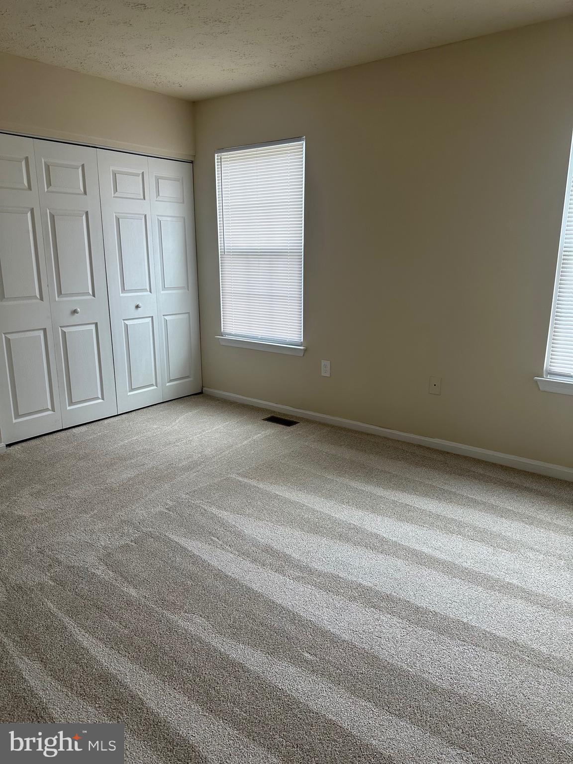 RIVERSIDE RUN IND HEAD - Residential