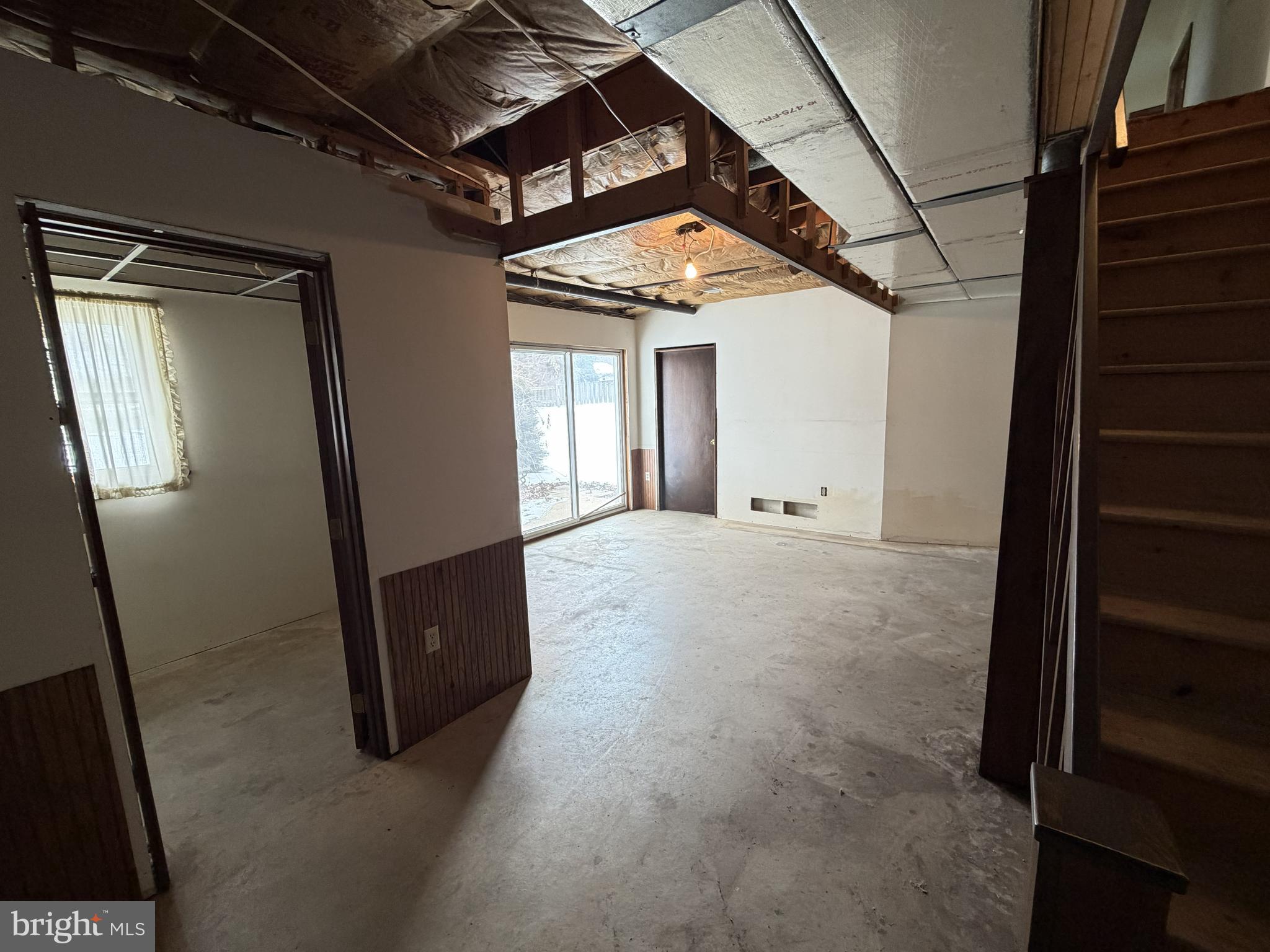 LONDONDERRY VILLAGE - Residential