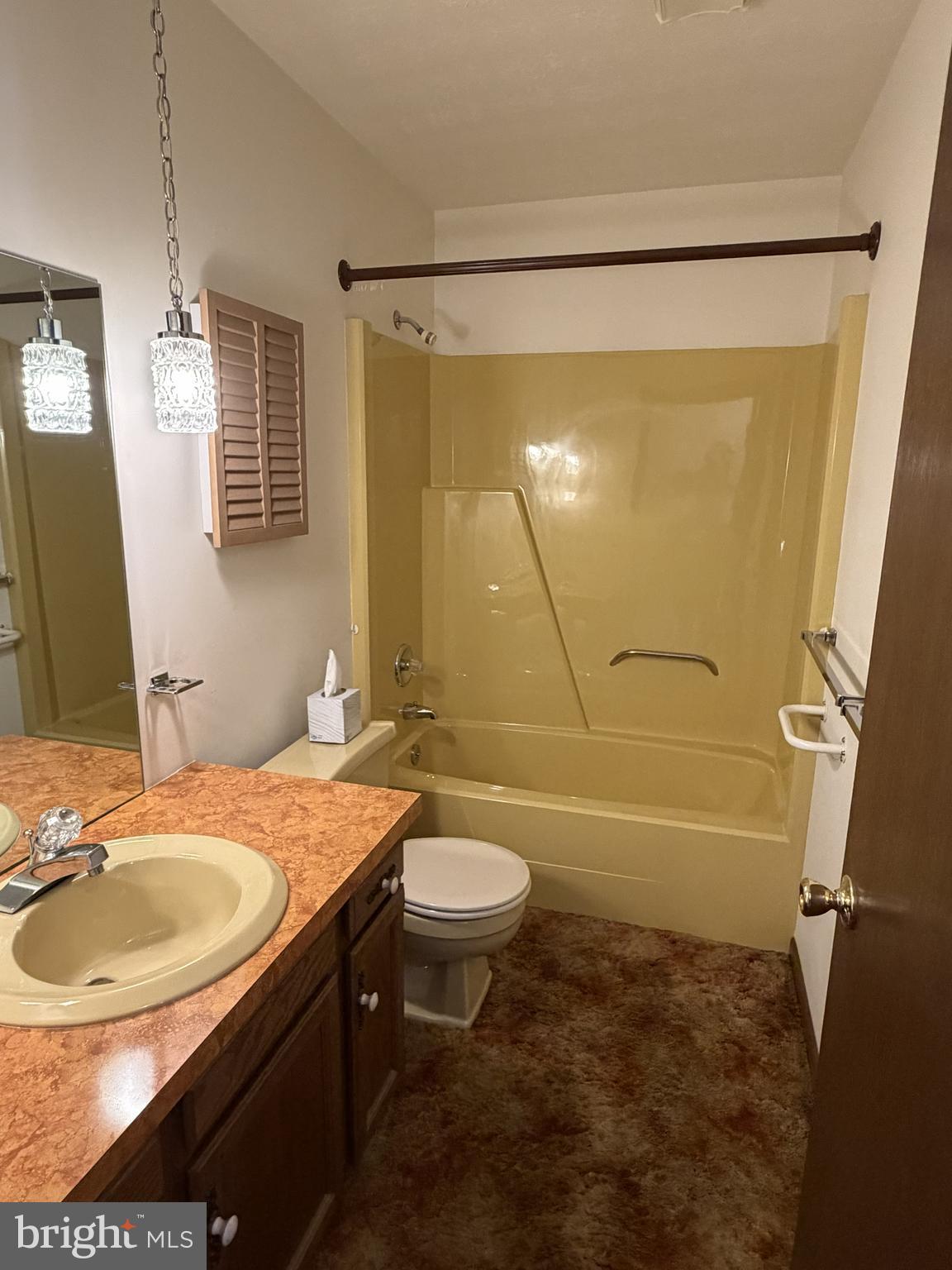 LONDONDERRY VILLAGE - Residential