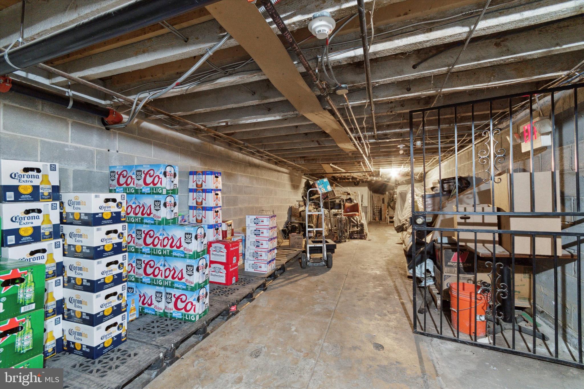 FELTONVILLE - Commercial Sale