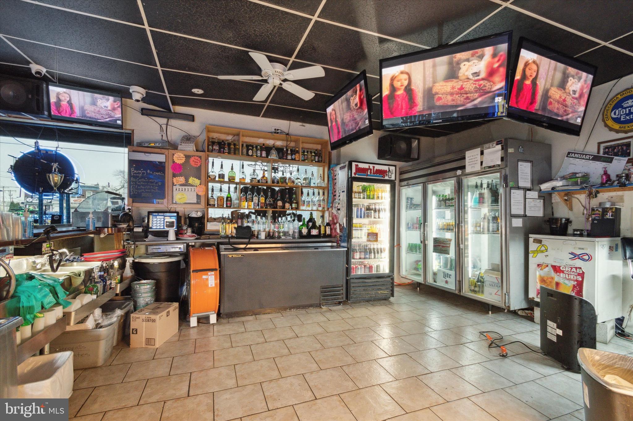 FELTONVILLE - Commercial Sale