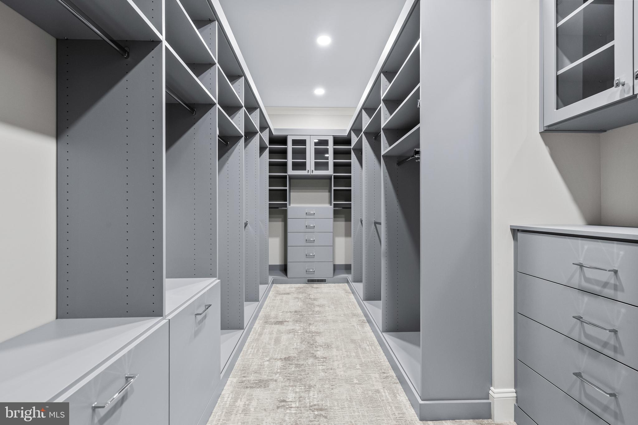 GREEN SPRING VALLEY - Residential