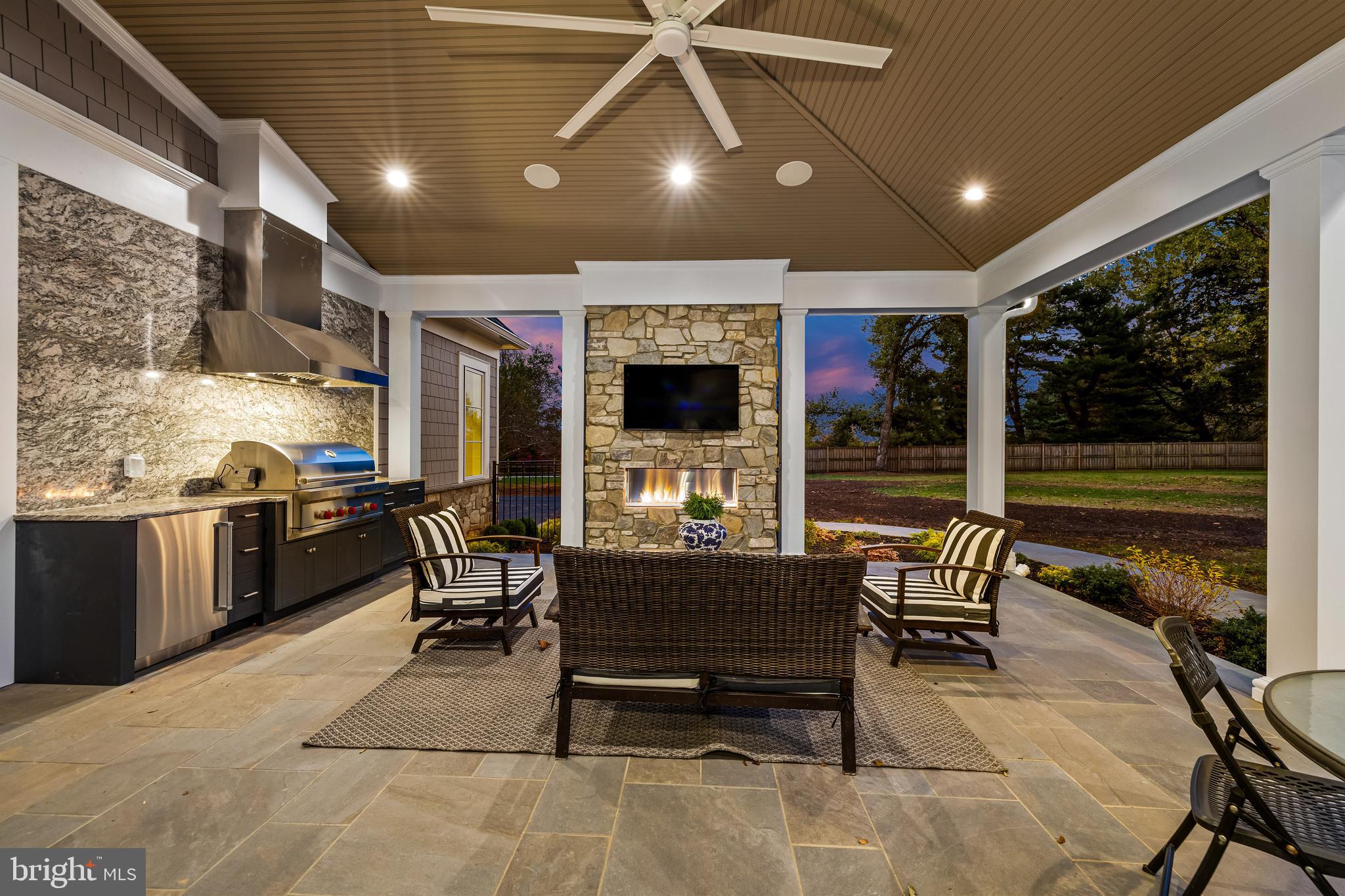 GREEN SPRING VALLEY - Residential