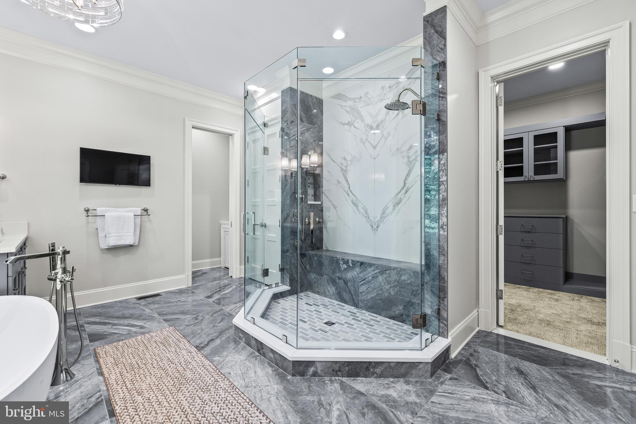 GREEN SPRING VALLEY - Residential