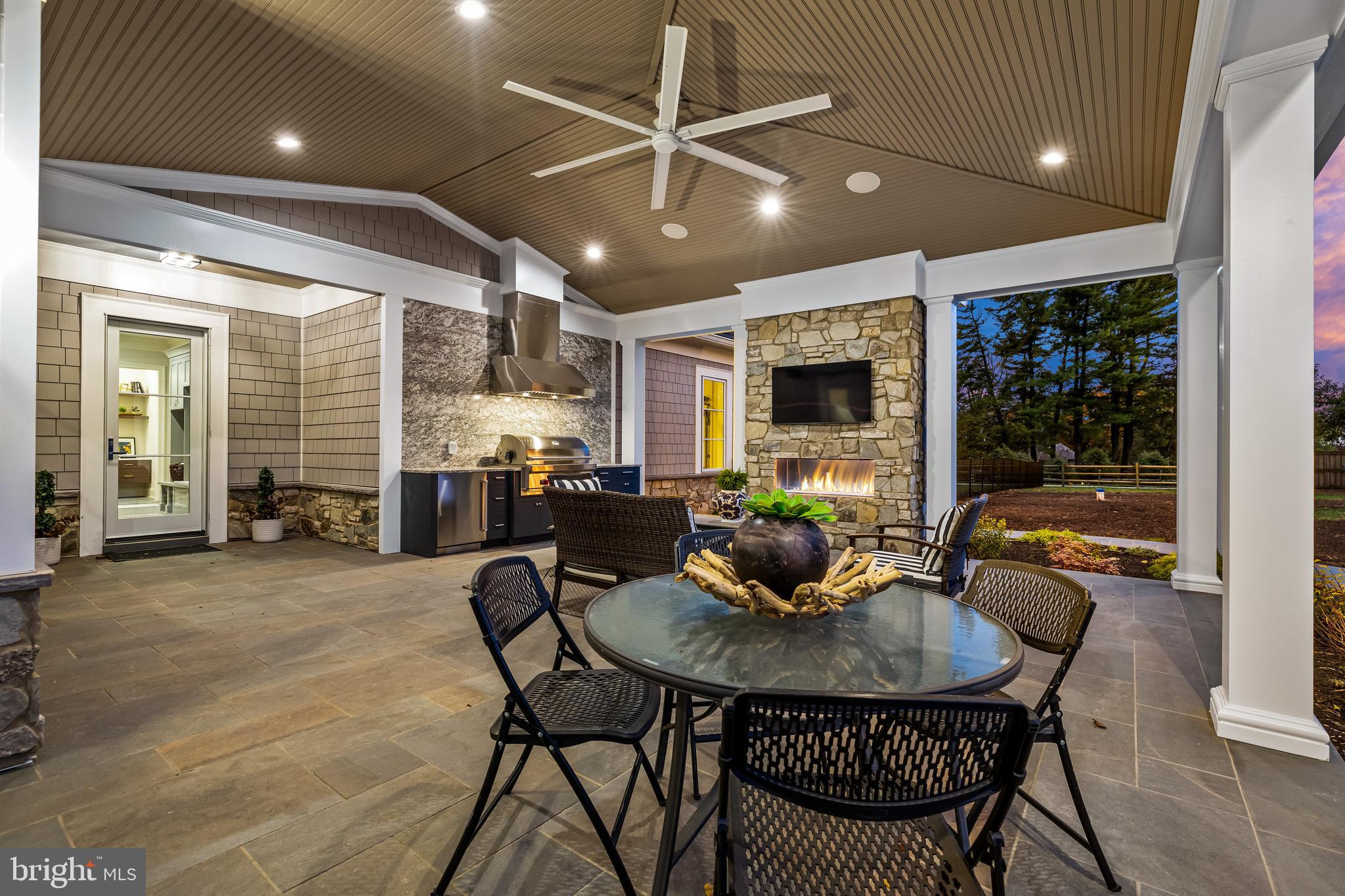 GREEN SPRING VALLEY - Residential