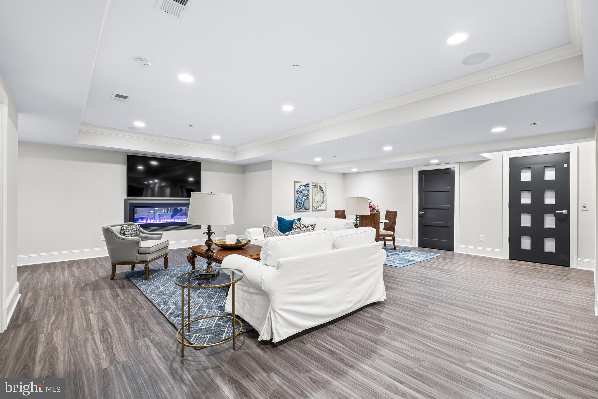 GREEN SPRING VALLEY - Residential