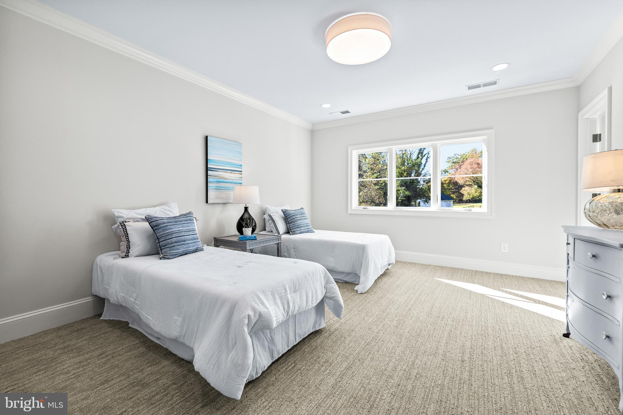 GREEN SPRING VALLEY - Residential