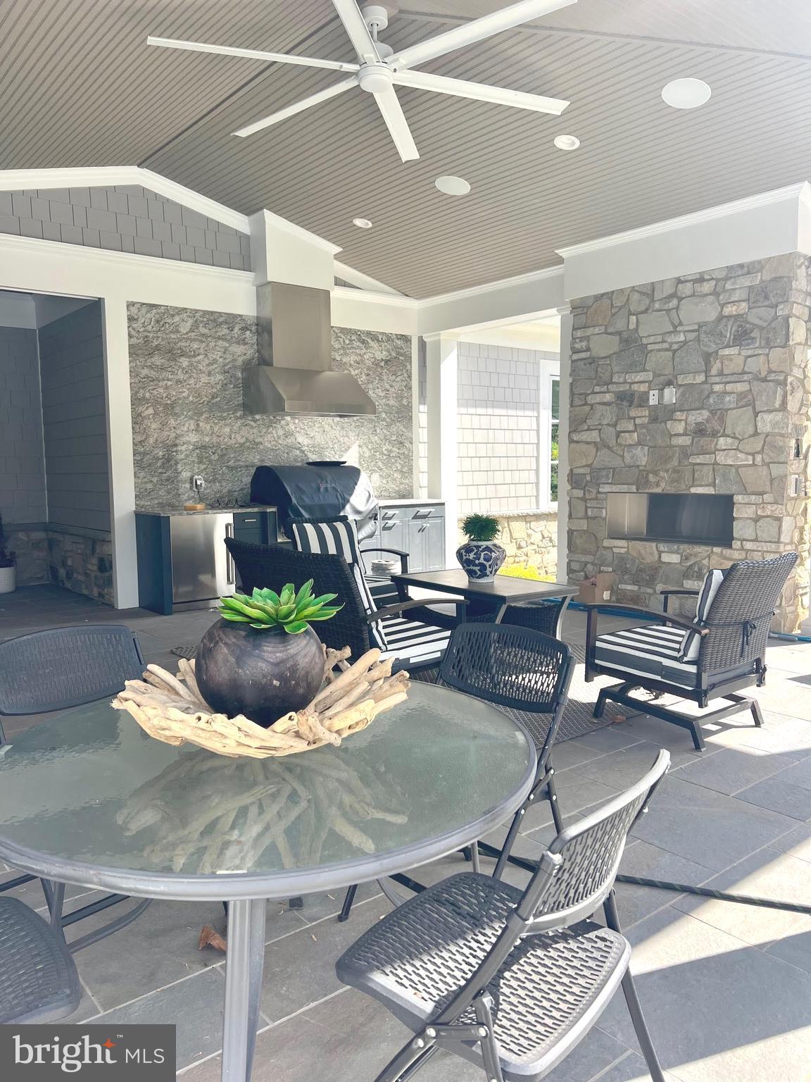 GREEN SPRING VALLEY - Residential