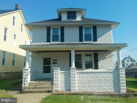 Photo of 210 5th Avenue, BURNHAM, PA 17009 (MLS # PAMF2052974)