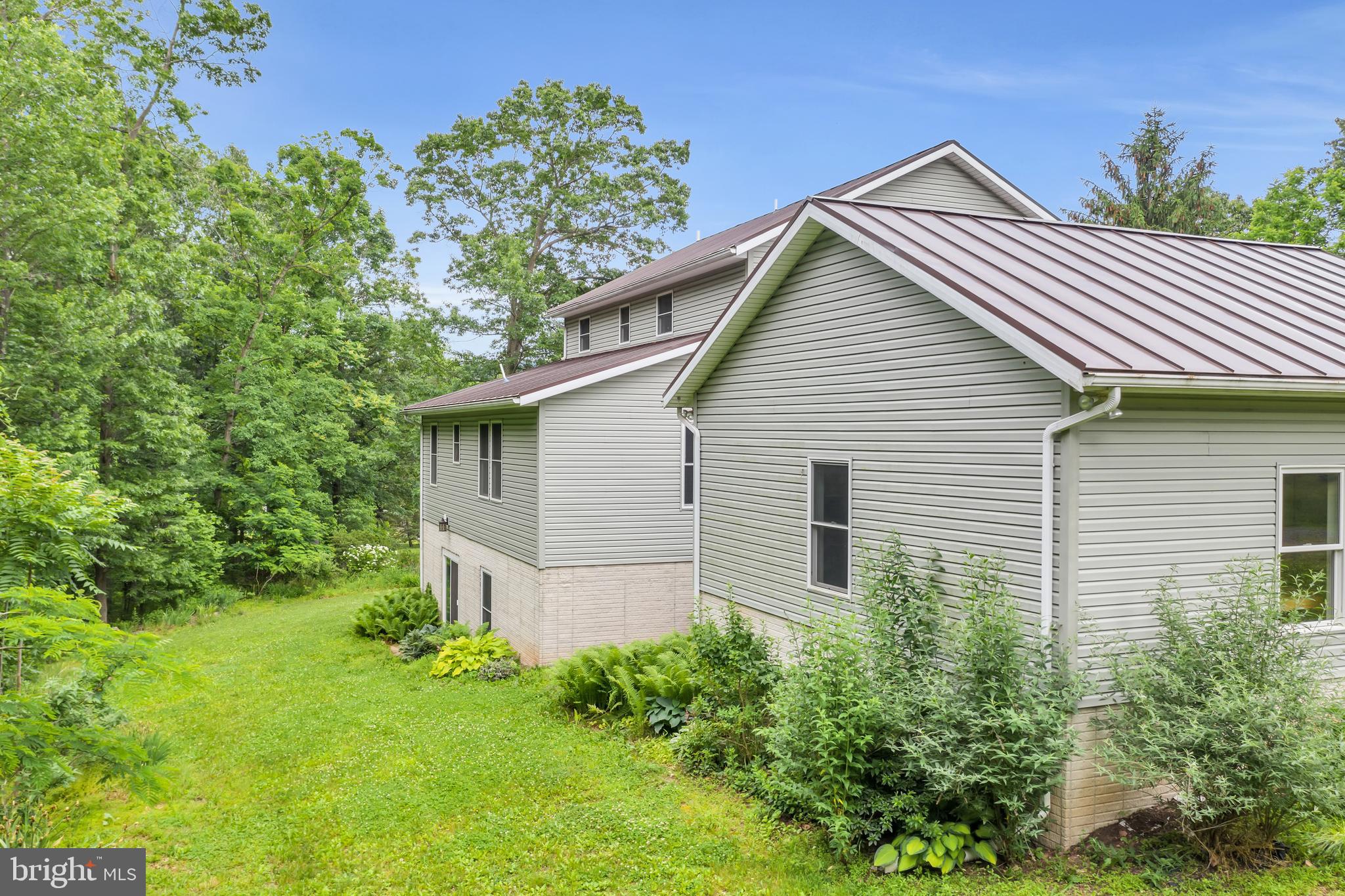 HAMPSHIRE COUNTY - Residential